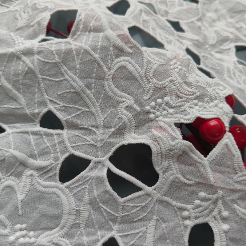 White Polyester Hollow Cutwork Floral Embroidery Lace Fabric For Wedding Dress Home Decor