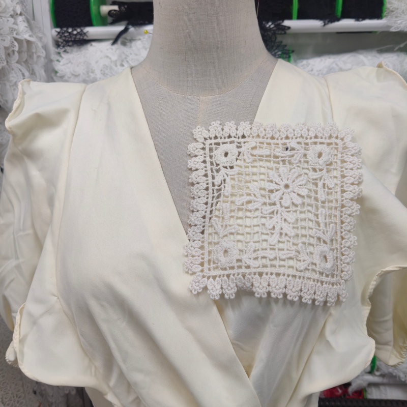 Beige Cotton Lace Applique Fake Pocket Embroidered Patch for Clothing Sew‑on Decoration