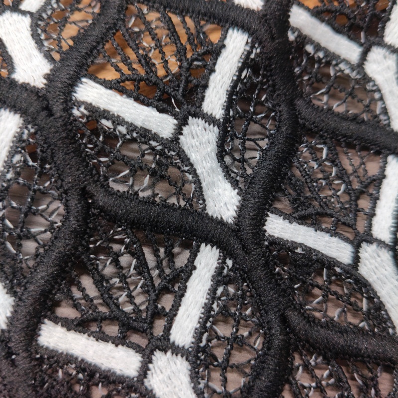 Black White Contrast Hollow Lace Collar Applique Sew‑on Embroidered Neckline Patch